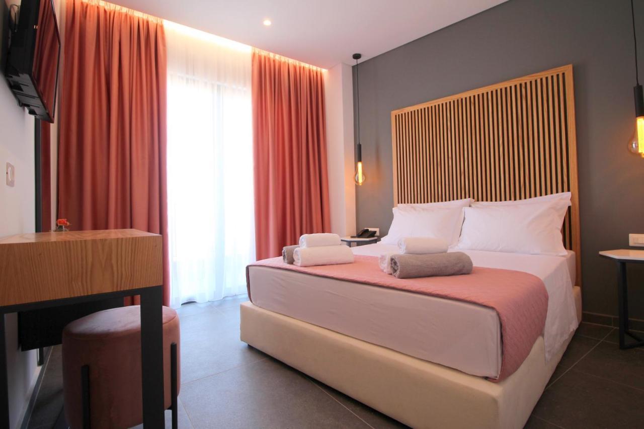 Hotel Blue Eye