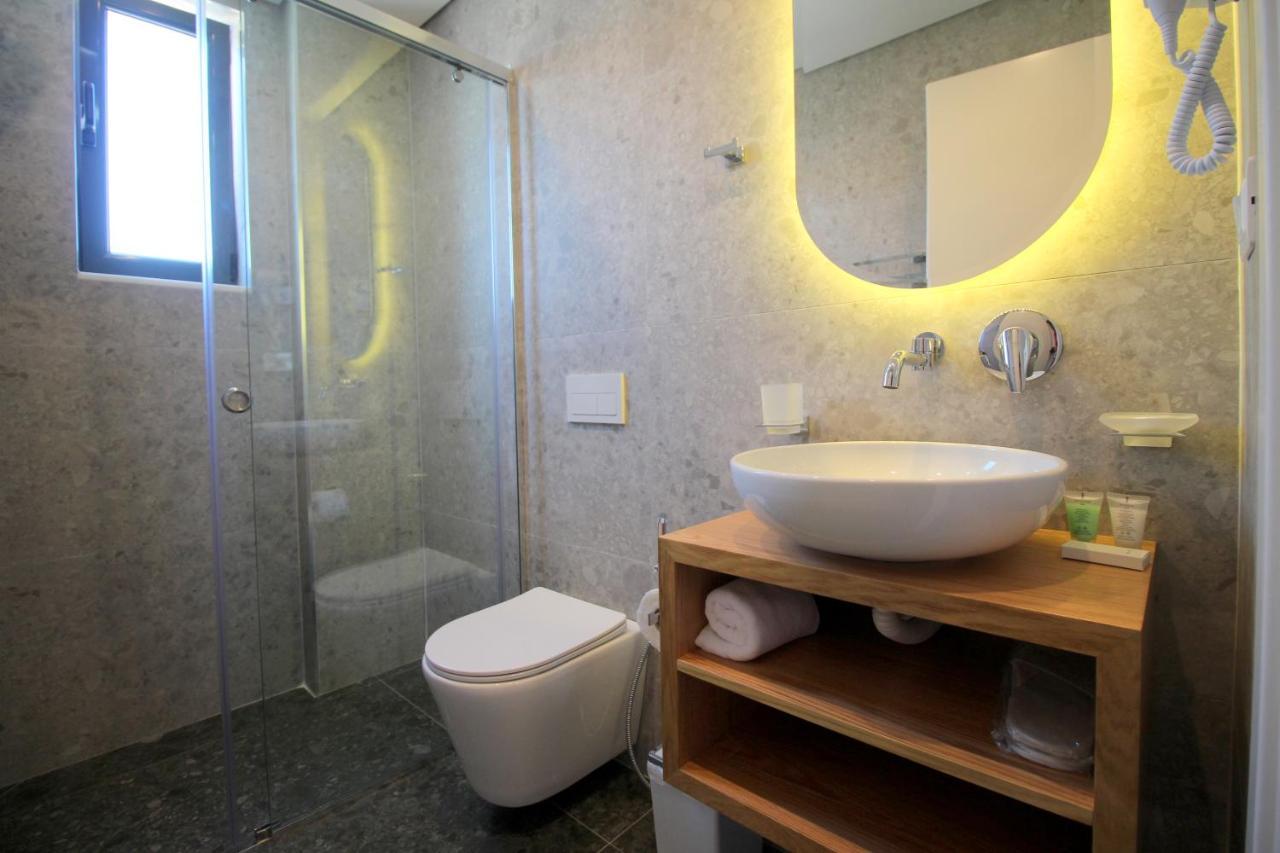 Blue Eye Hotel 4*