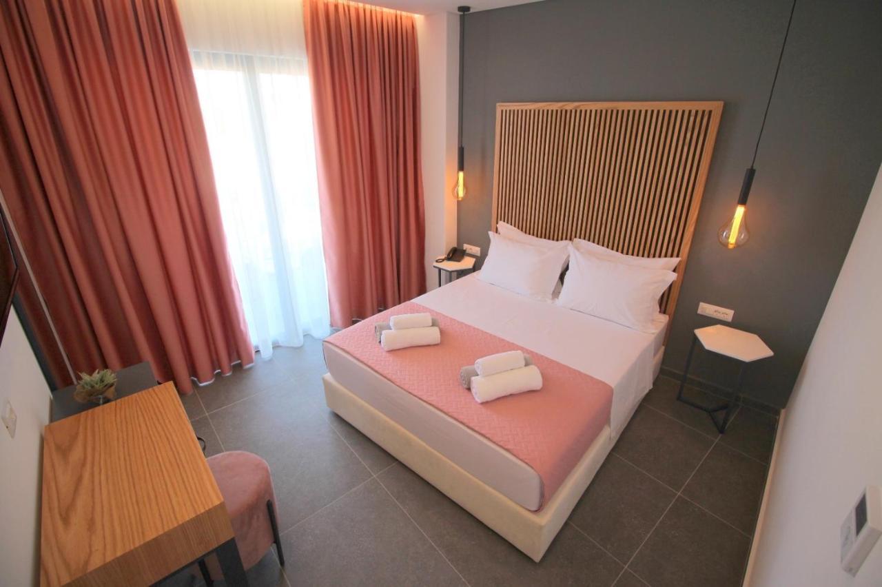 Hotel Blue Eye 4*